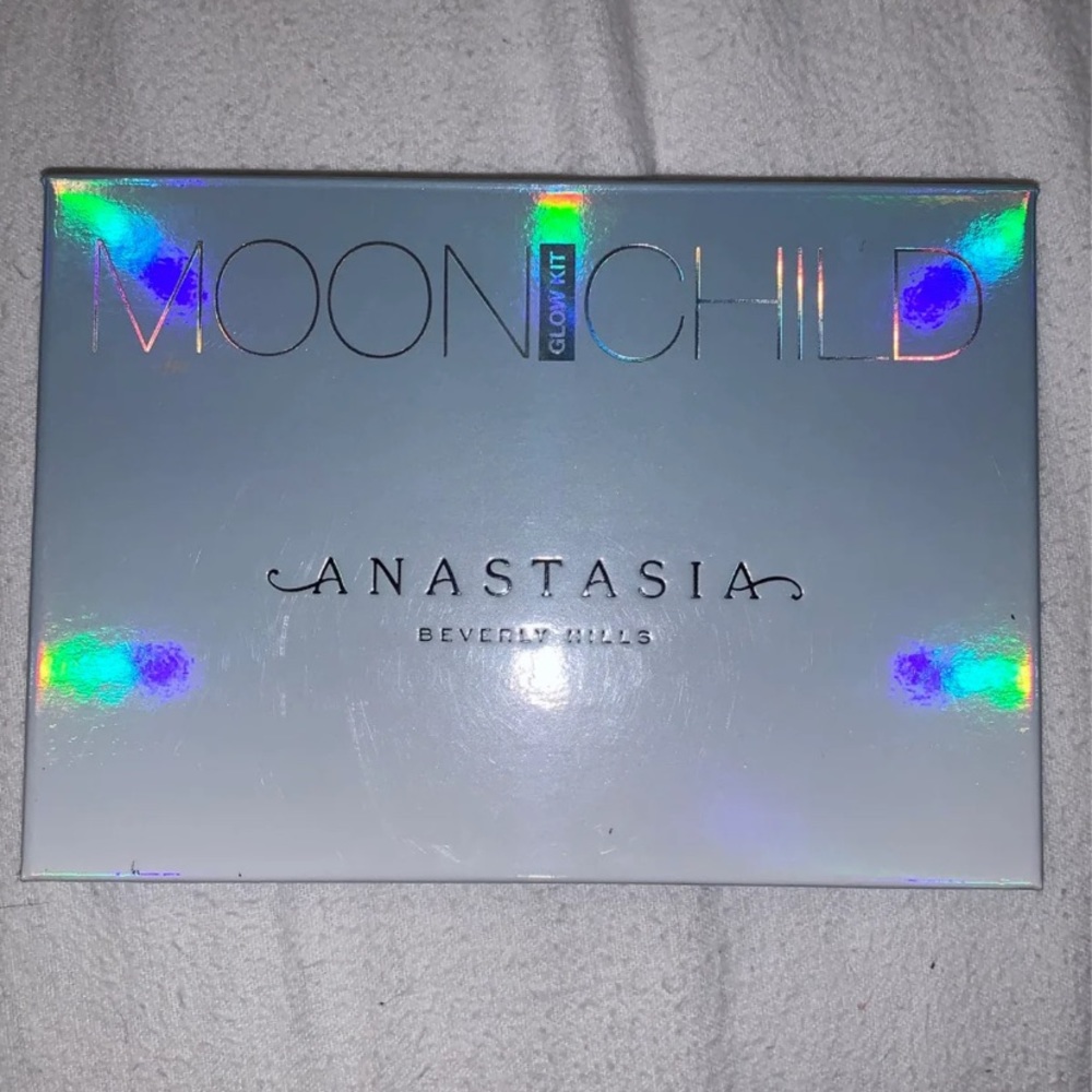 Anastasia Beverly Hills glow kit